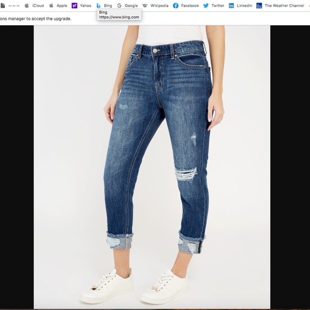 KanCan Size 25 High Rise Boyfriend Distressed Frayed Hem Crop